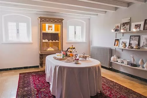 Apartamentos La Zambonina