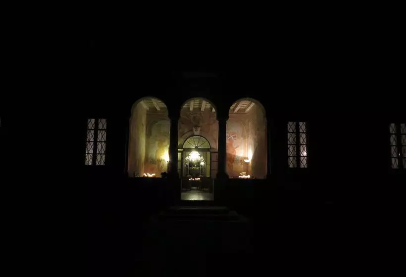 Apartamentos La Zambonina