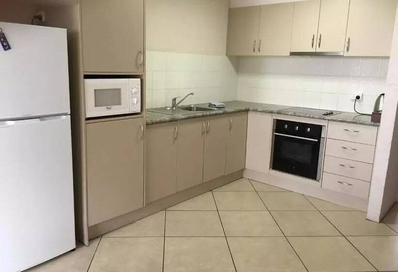 Burleigh Palms Holiday Apartments