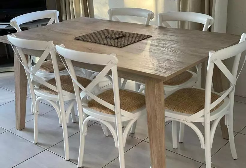 Burleigh Palms Holiday Apartments