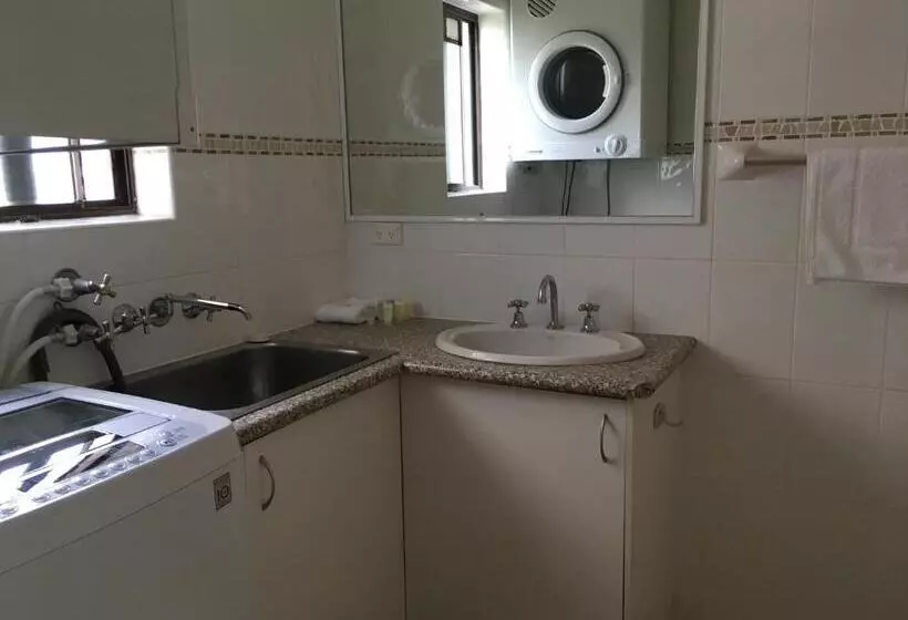 Burleigh Palms Holiday Apartments