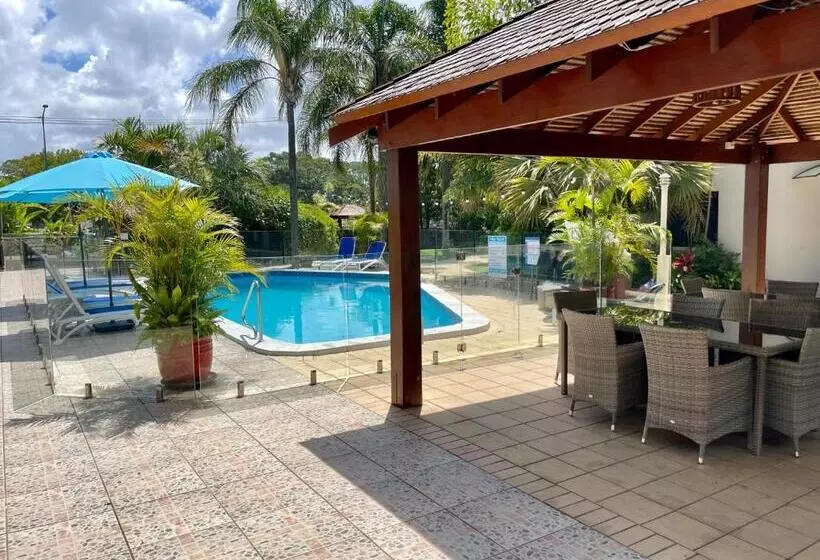 Burleigh Palms Holiday Apartments