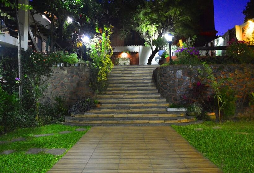 El Viajero Asuncion Hostel & Suites