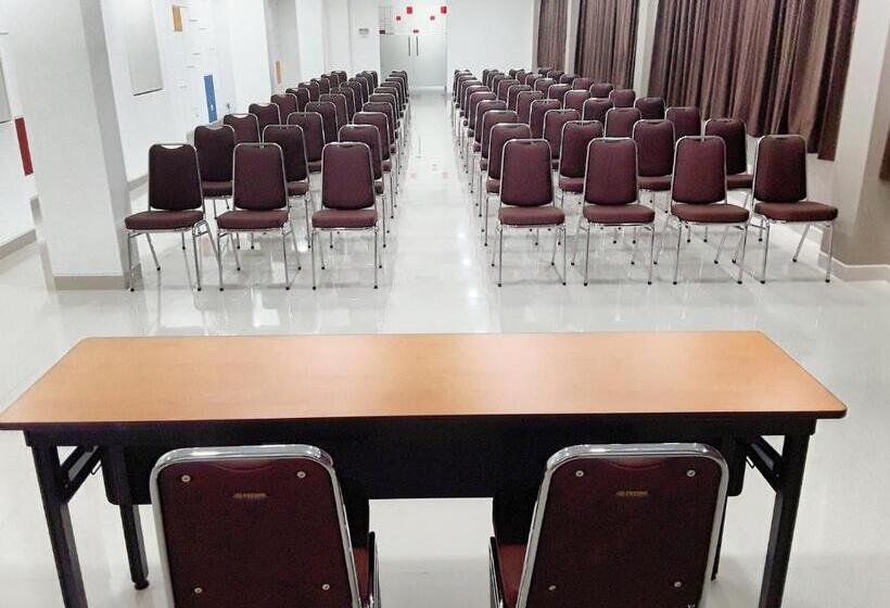 Amaris Hotel Nagoya Hill   Batam