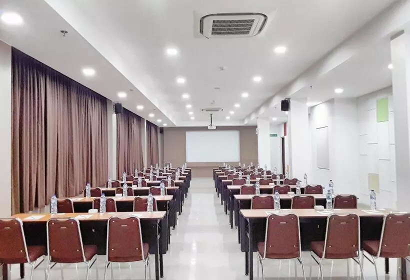 Amaris Hotel Nagoya Hill   Batam