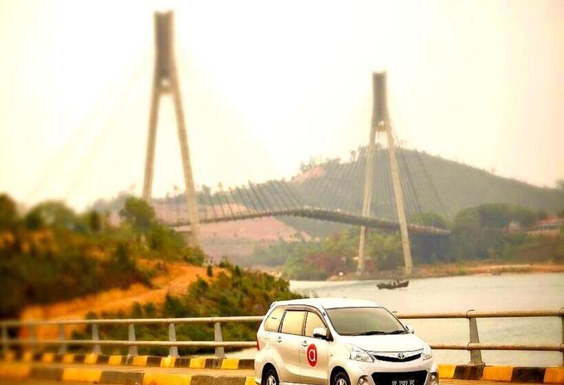 Amaris Hotel Nagoya Hill   Batam