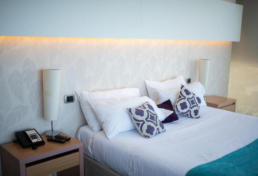 Hotel Enjoy San Antonio