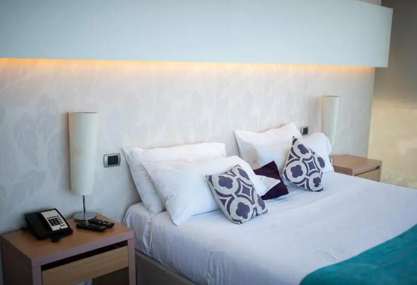 فندق Enjoy San Antonio