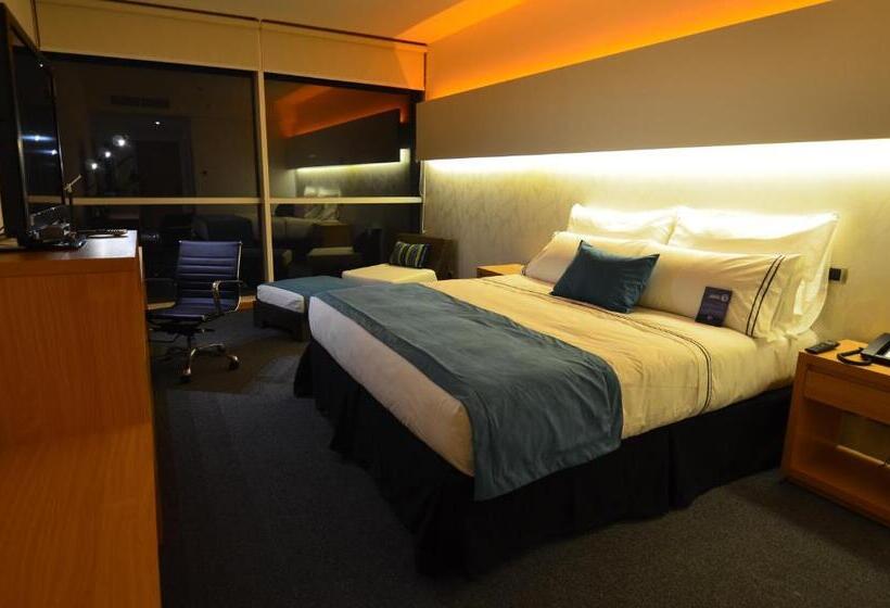 Hotel Enjoy San Antonio