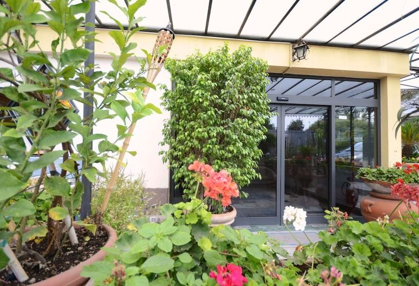 בית מלון כפרי Clinton