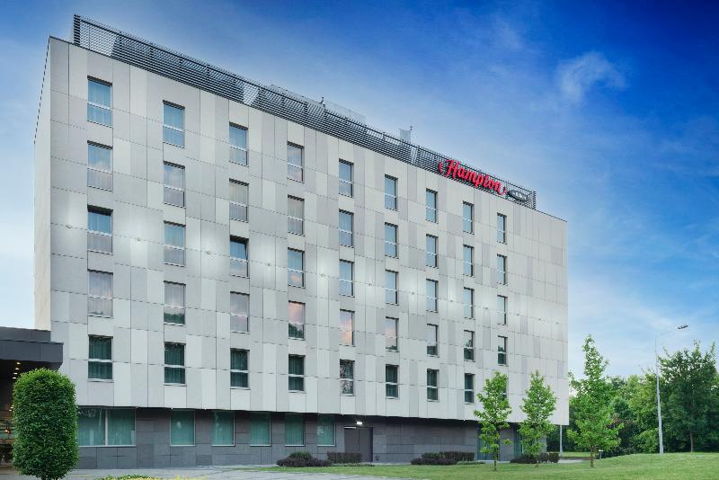 בית מלון כפרי Hampton By Hilton Krakow