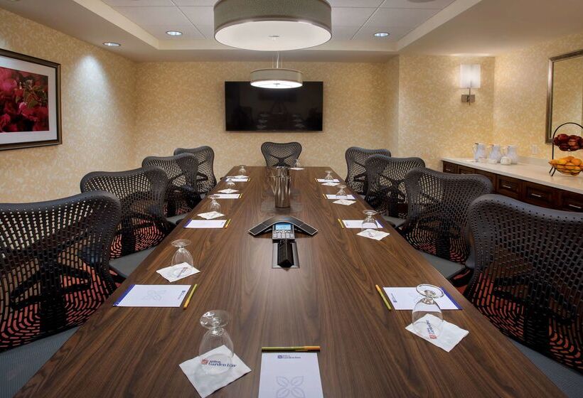 فندق Hilton Garden Inn Chicago Downtown Riverwalk