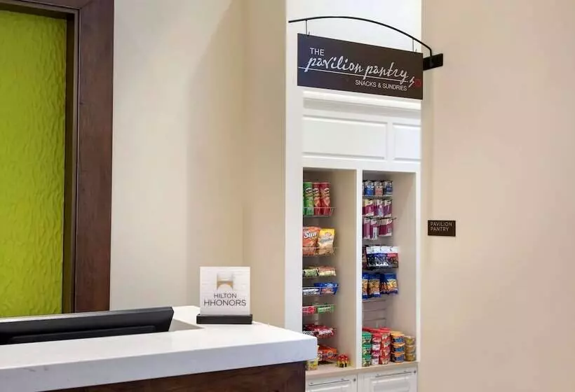 هتل Hilton Garden Inn Chicago Downtown Riverwalk