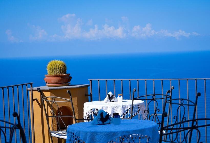 בית מלון כפרי Marulivo