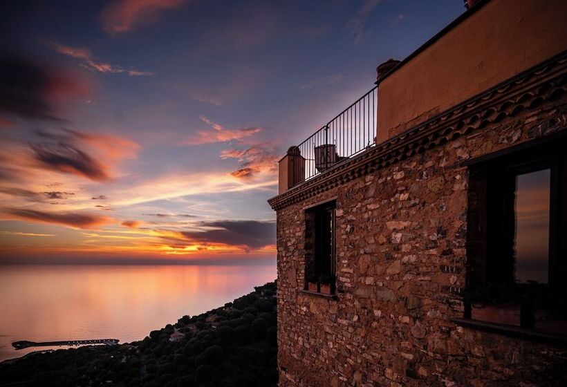 בית מלון כפרי Marulivo