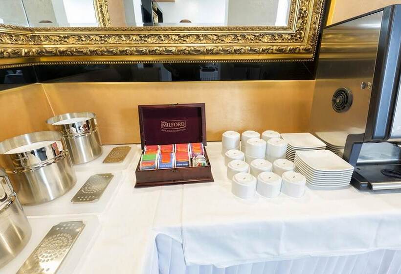 Nova City Garni Hotel Signature Collection