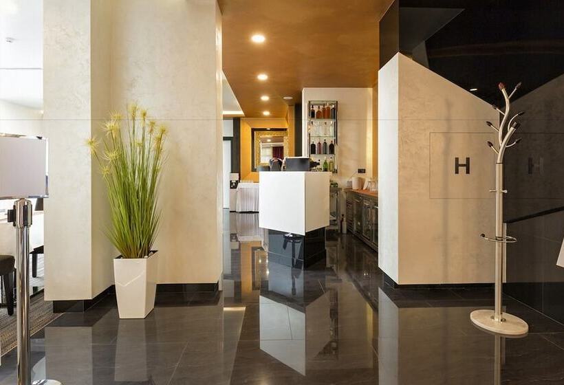 Nova City Garni Hotel Signature Collection