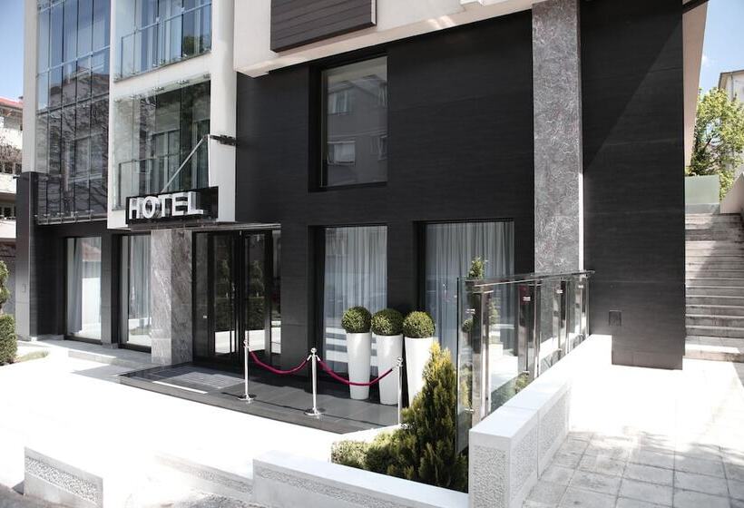 Nova City Garni Hotel Signature Collection