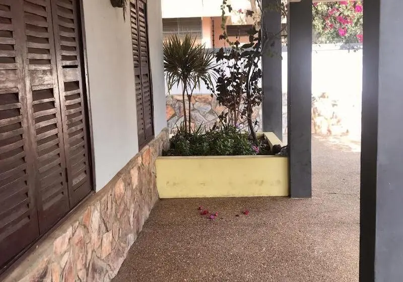 Hotelli Omanye Lodge