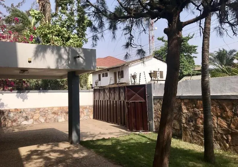 Hotelli Omanye Lodge