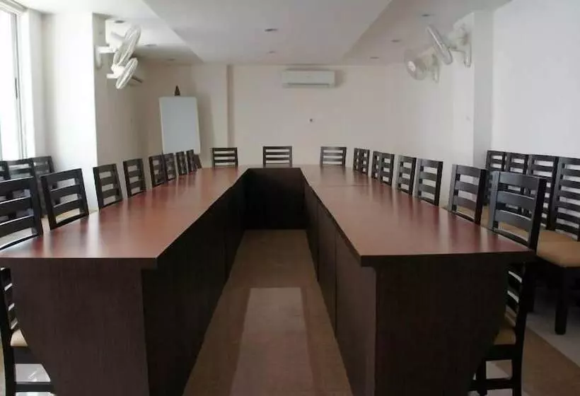 酒店 Orchid Business Luxury