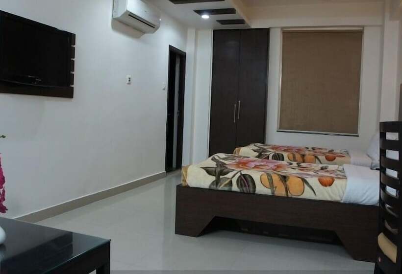 Отель Orchid Business Luxury