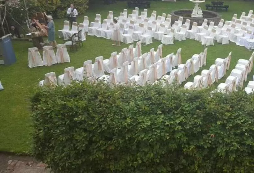 酒店 Racket Hall Country House