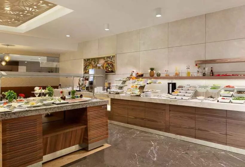 هتل Ramada By Wyndham Gemli̇k