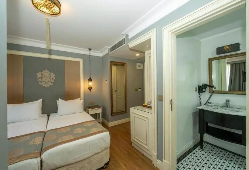 ホテル Raymond Blue