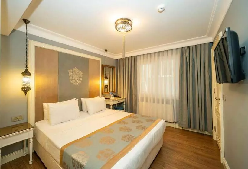 ホテル Raymond Blue