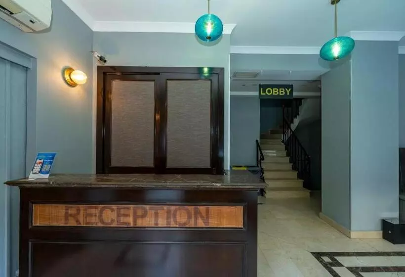 ホテル Raymond Blue