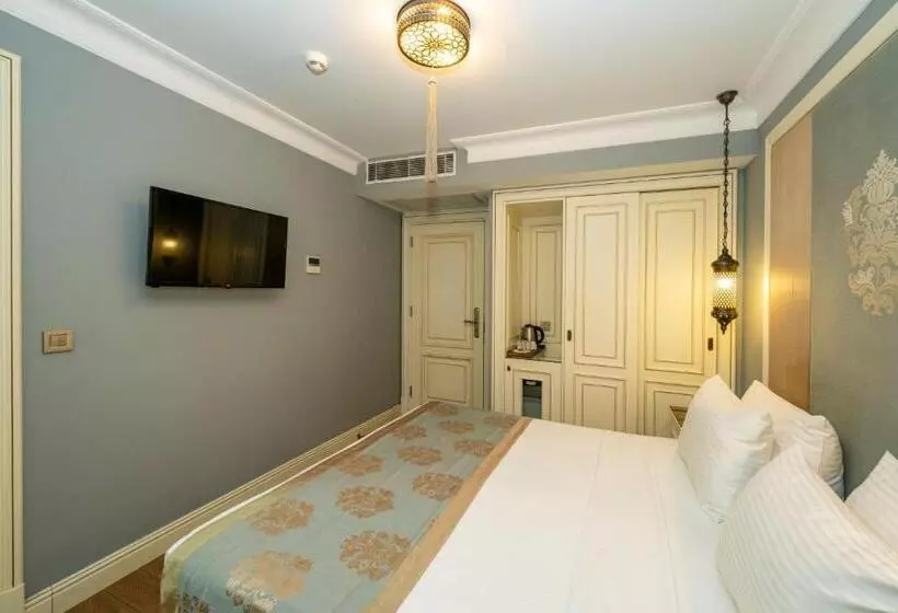 ホテル Raymond Blue