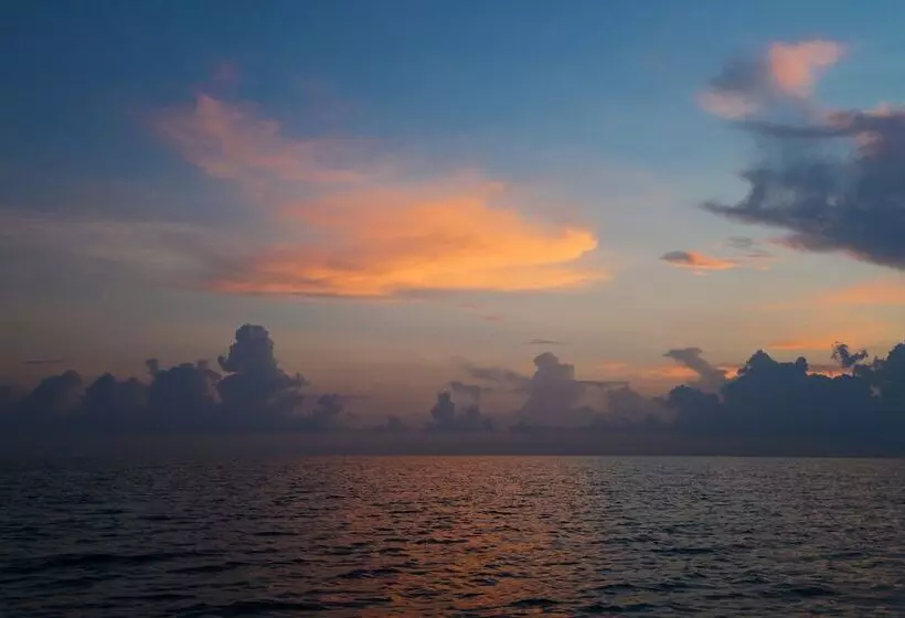 Singaraja Hotel   Chse Certified