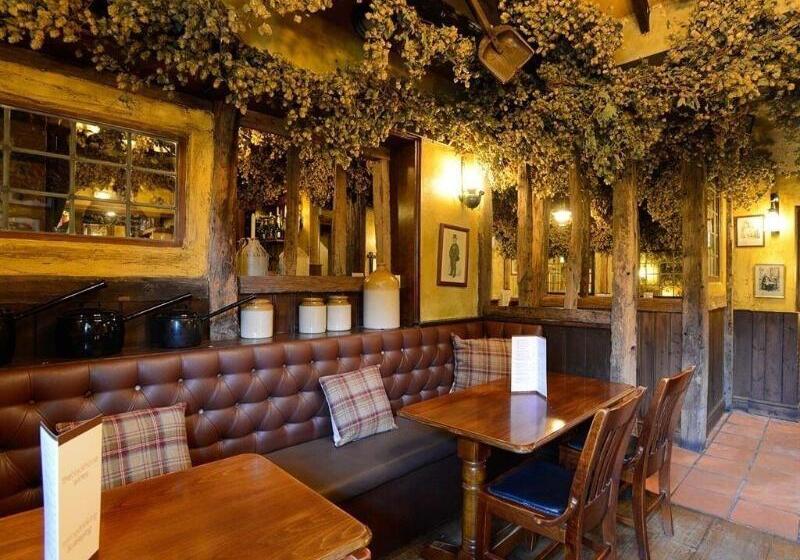 בית מלון כפרי The Black Horse Inn