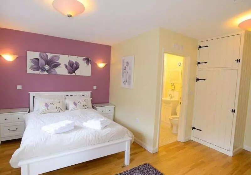 فندق The Black Horse Inn