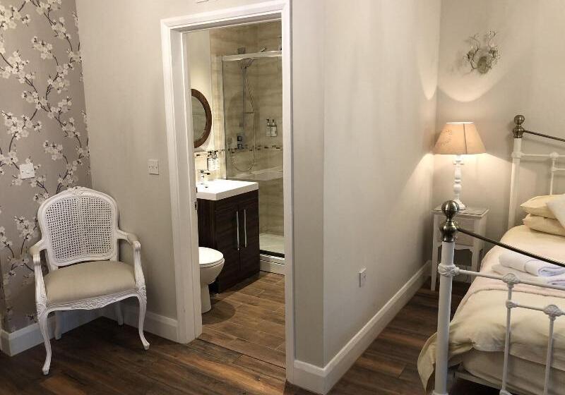 בית מלון כפרי The Black Horse Inn