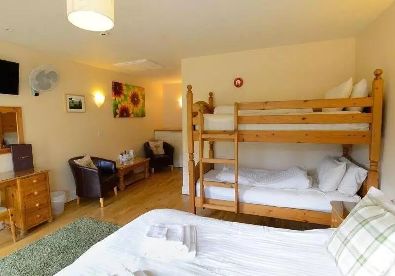 فندق The Black Horse Inn