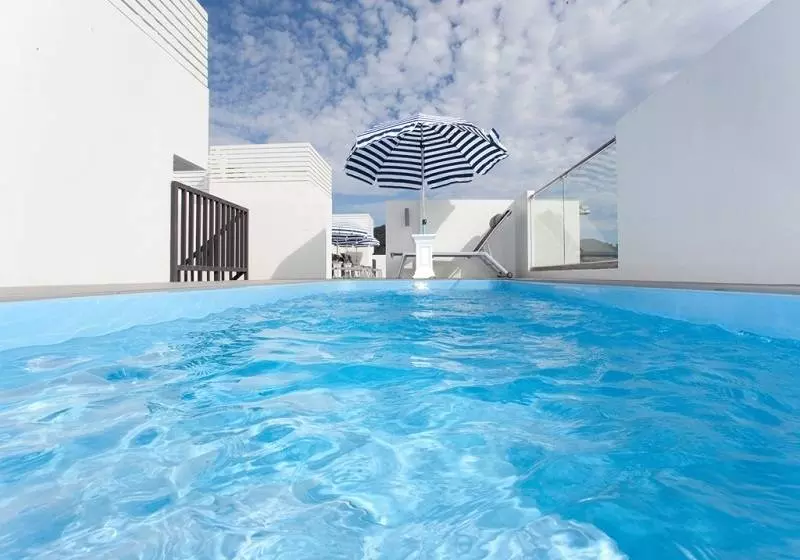 فندق The Blue Pearl Kata