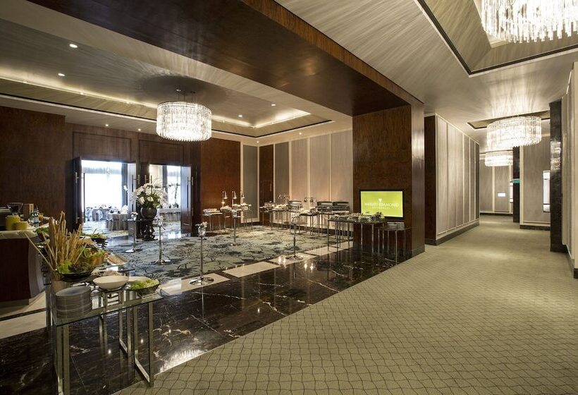 Makati Diamond Residences