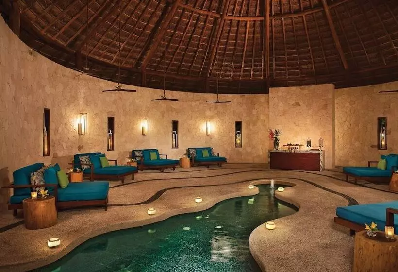 Lomakeskus Secrets Akumal Riviera Maya Adults Only
