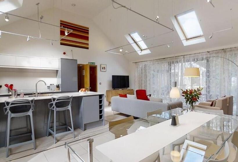 Bed and Breakfast South Lodge