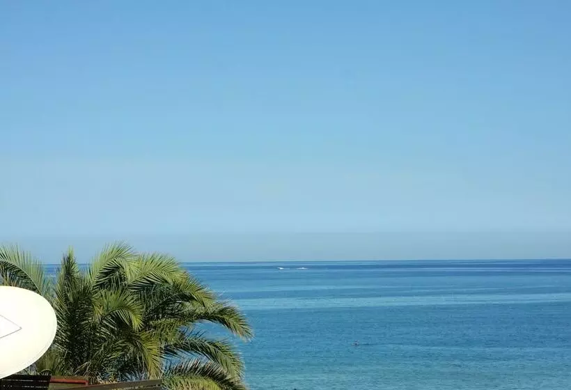 George Deluxe Apartments