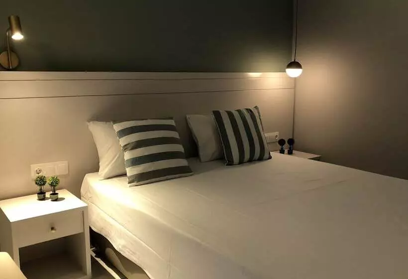 George Deluxe Apartments