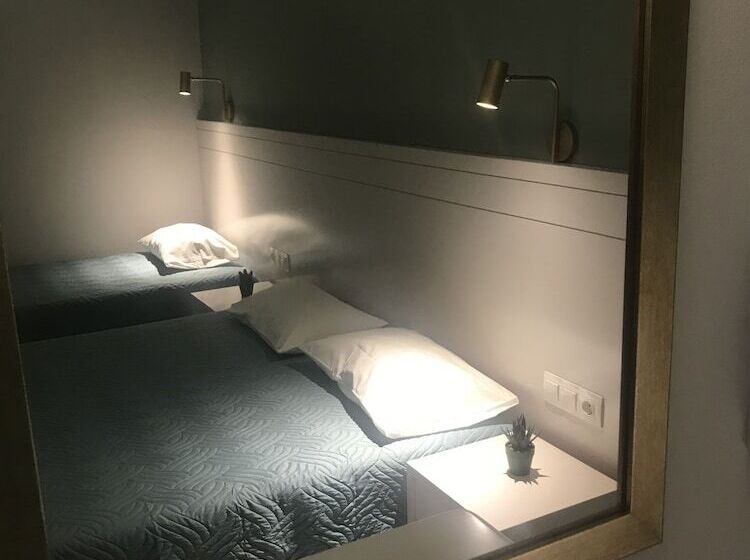 George Deluxe Apartments