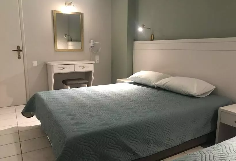 George Deluxe Apartments