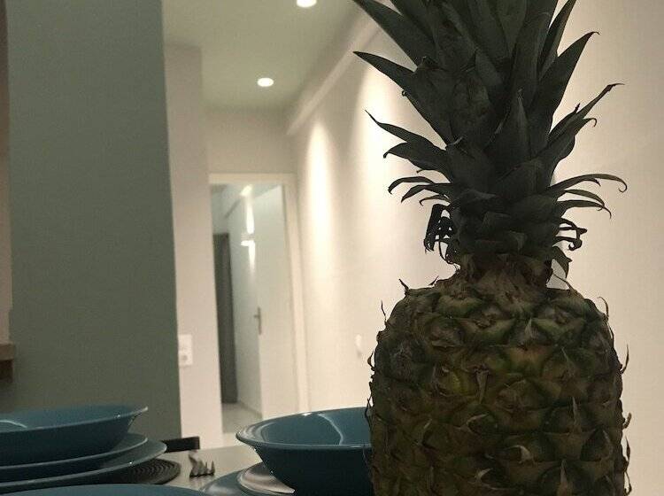 George Deluxe Apartments