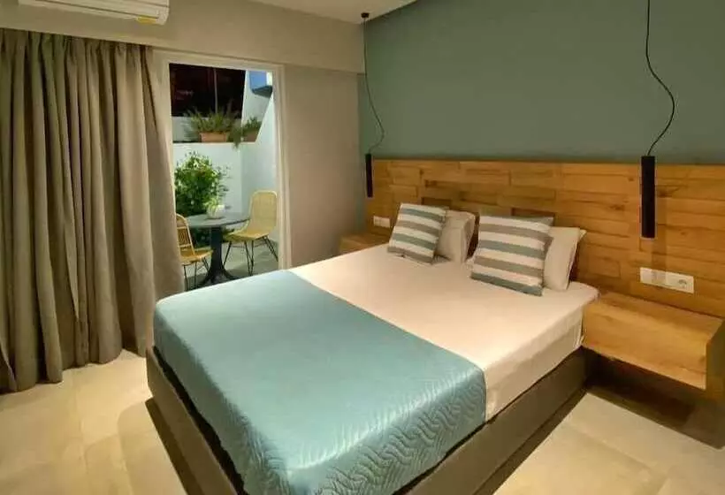 George Deluxe Apartments