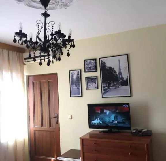 هتل Adria
