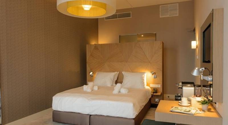 Hotel Amadi Panorama