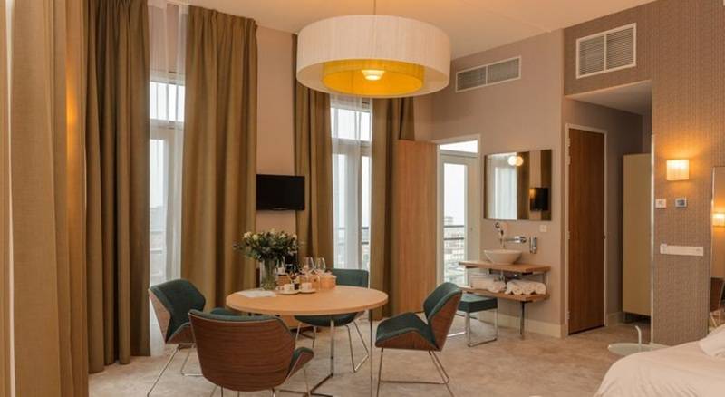 Hotel Amadi Panorama